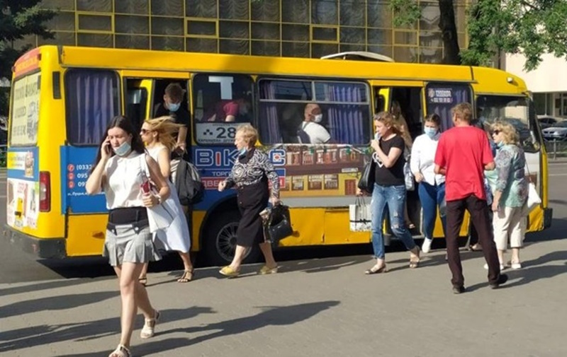 Розклад та маршрути всіх автобусів у Луцьку